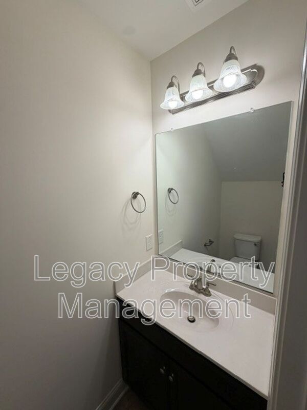 Foto del edificio - 966 Bonanza Ln