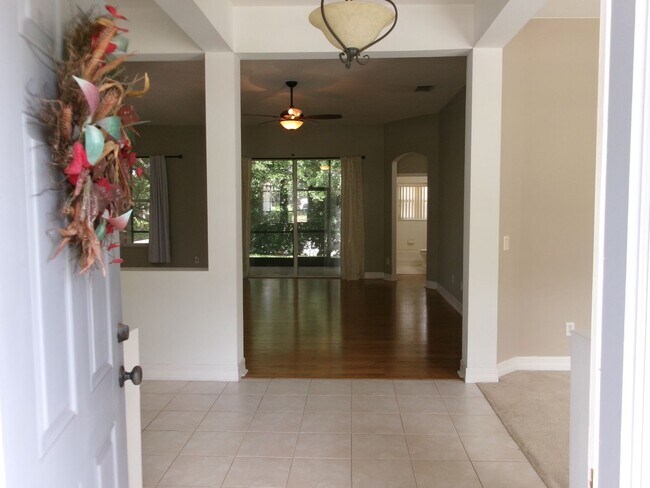Foto del edificio - 12415 Lake Valley Dr