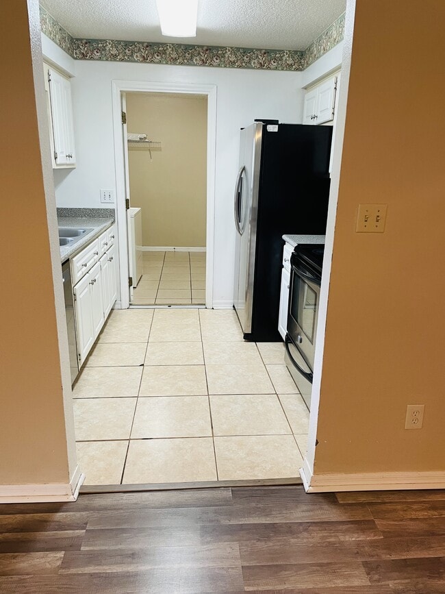 Building Photo - 5311 Water Valley Dr