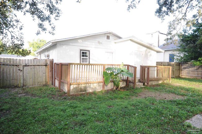 Foto del edificio - 1110 N D St