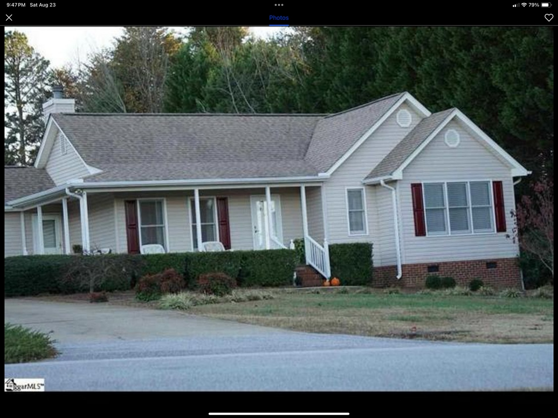 Foto principal - 395 Beechwood Dr