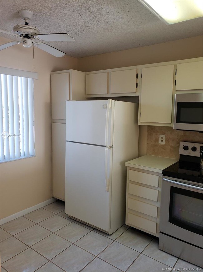 Foto del edificio - 7760 NW 50th St