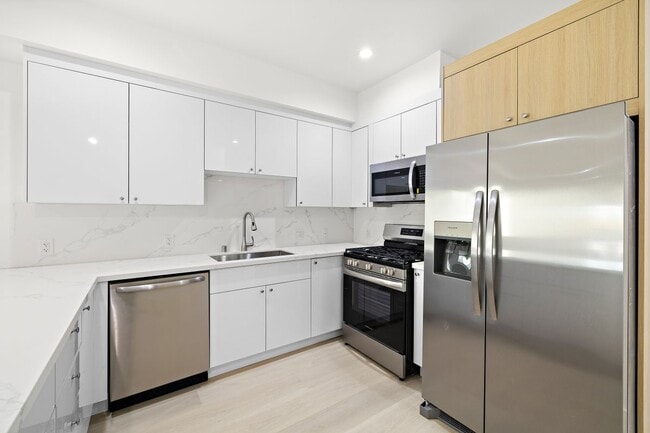 Building Photo - 5649 Case Ave Building Photo - 5649 Case Ave