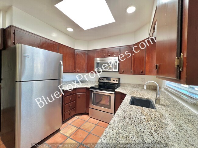 Foto del edificio - 2340 N Hampton St