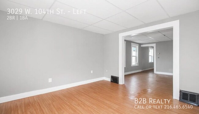 Foto del edificio - 3029 W 104th St