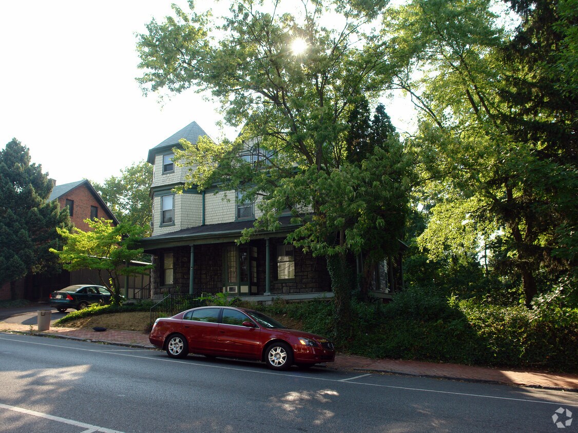 Foto del edificio - 264 S Prospect St
