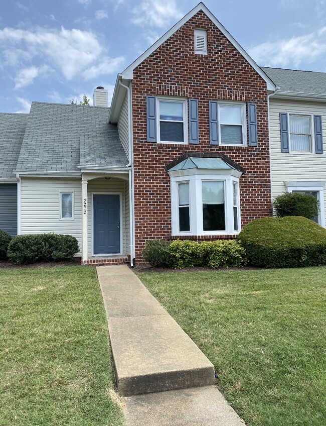Building Photo - 9732 Springfield Woods Cir