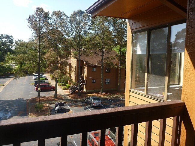 Building Photo - 2 Bedroom Chesapeake Bay Area Condo