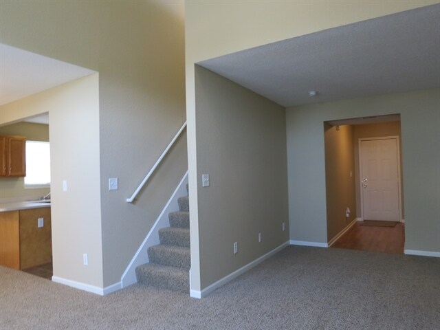 Building Photo - 5624 Wood Hollow Dr