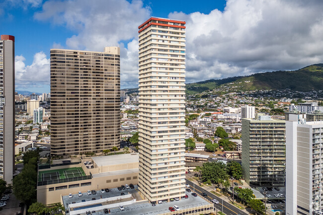 Building Photo - Regency Tower