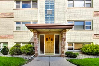 Building Photo - 6855 N Olmsted Ave