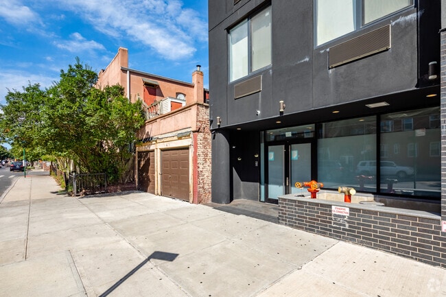 Building Photo - 1311 New York Ave
