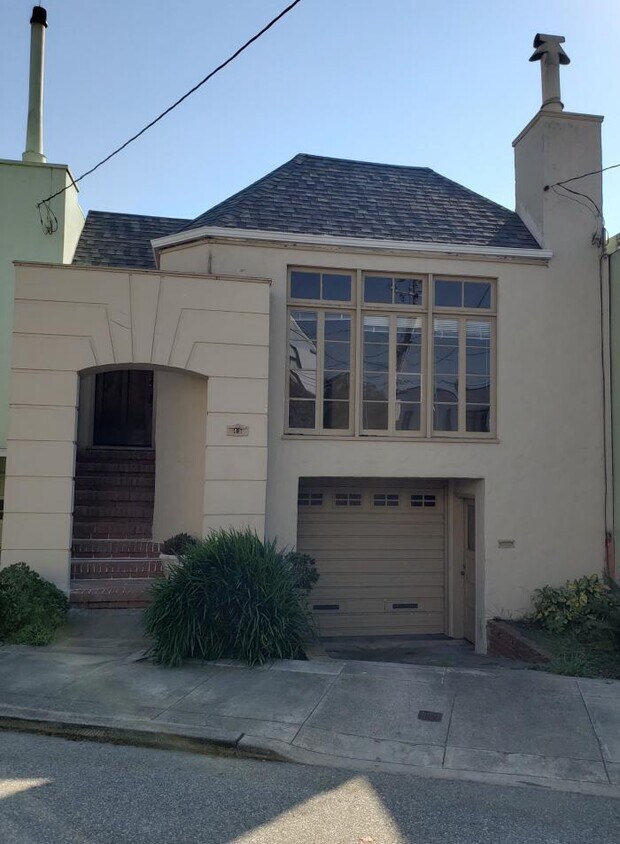 Primary Photo - 2 bedroom in San Francisco CA 94127