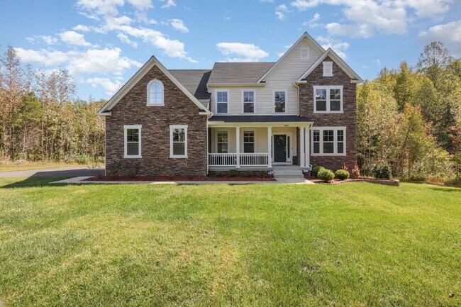 Foto del edificio - Now Available for Lease – Executive Home i...