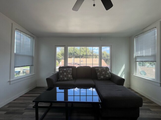 Foto del edificio - 1510 W 69th St