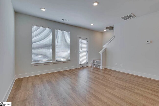 Foto del edificio - 103 Shallons Dr