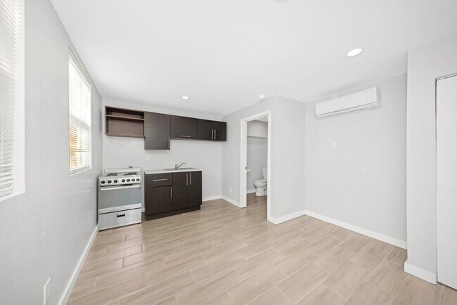 Foto del edificio - P197 - #4A Holiday Inn