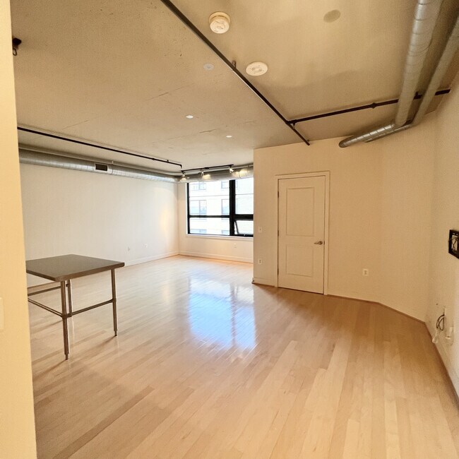 Foto del edificio - 2125 14th St NW