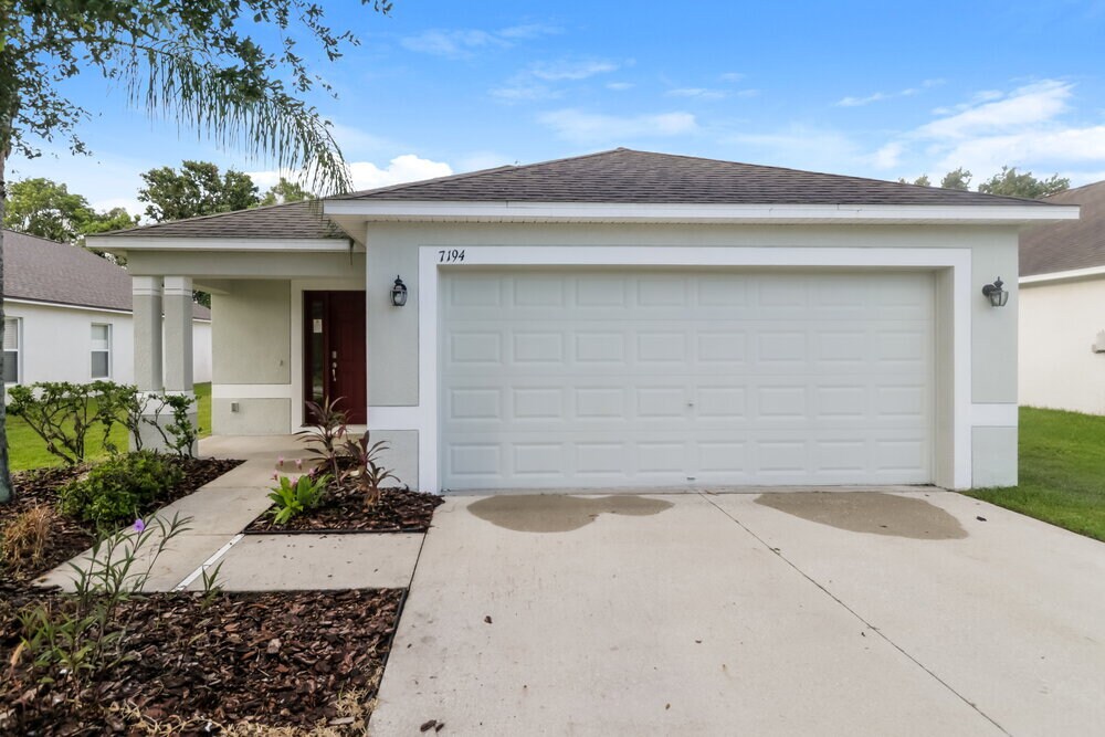 Foto principal - 7194 Cedarcrest Blvd