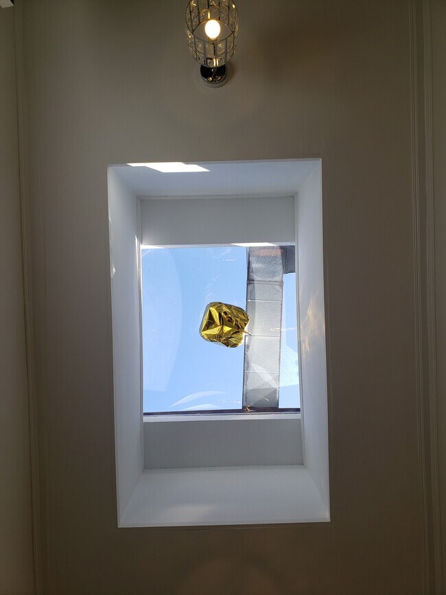 Skylight - 5301 N Clark St
