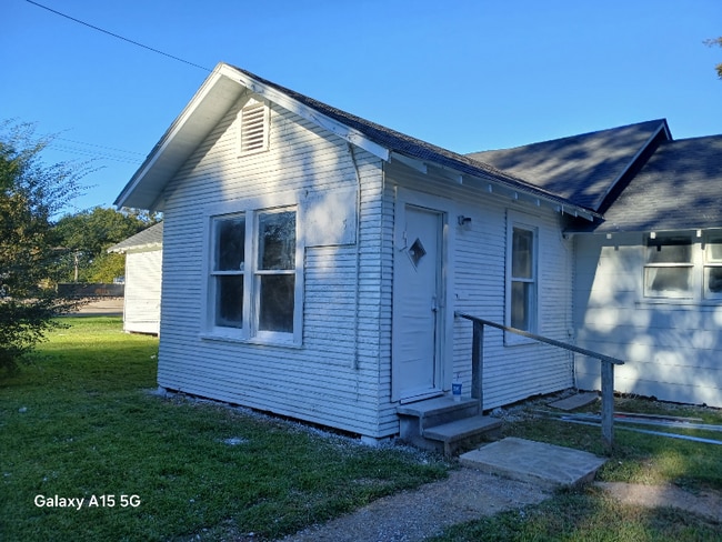 Building Photo - 3 Louisiana Ave