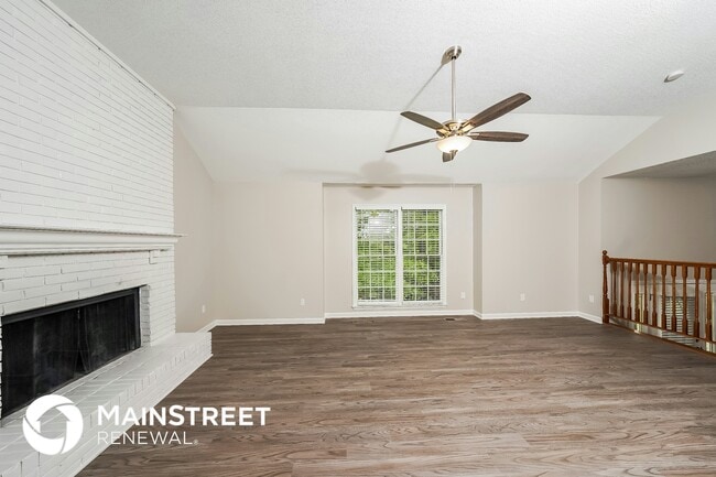 Building Photo - 1704 Native Dancer Dr