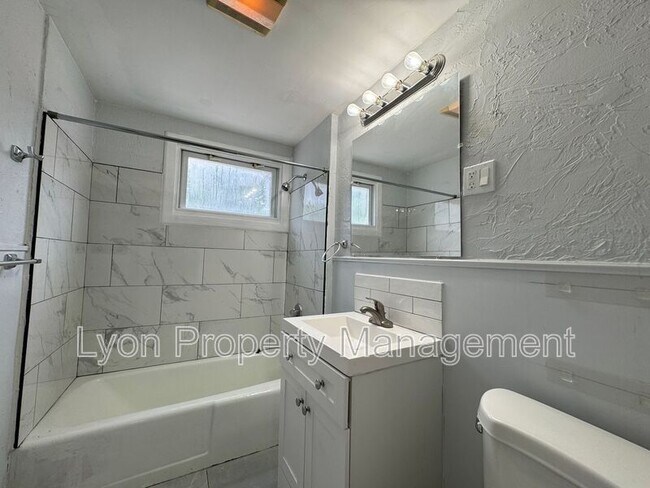 Building Photo - 103 Cote Ave