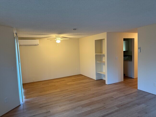 Comedor - 6293 SW Valley Ave