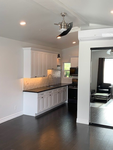Foto del edificio - 7405 Juneau Ln
