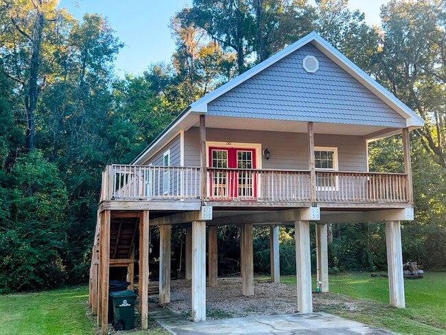 Photo - 1501 McPherson Dr House
