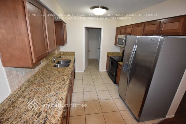 Foto del edificio - 18479 Evergreen Rd