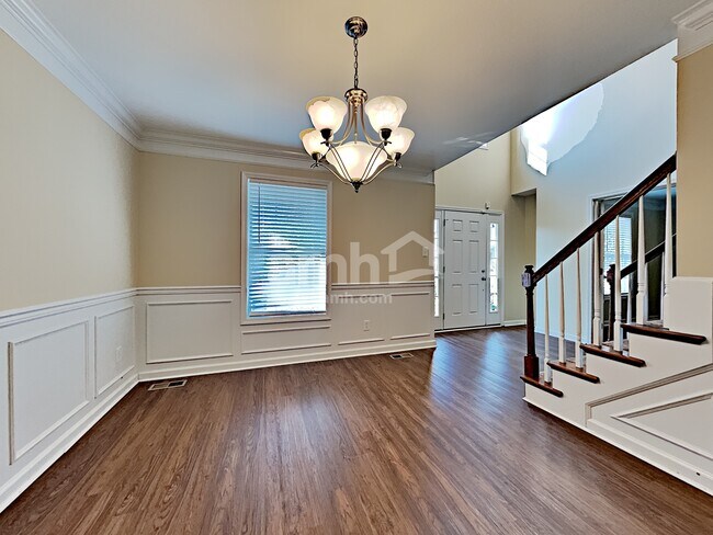 Building Photo - 3201 Gaslight Ln