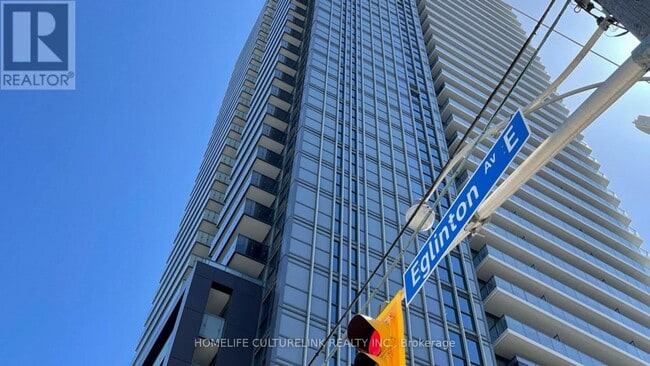 Photo du bâtiment - 125 Redpath Ave