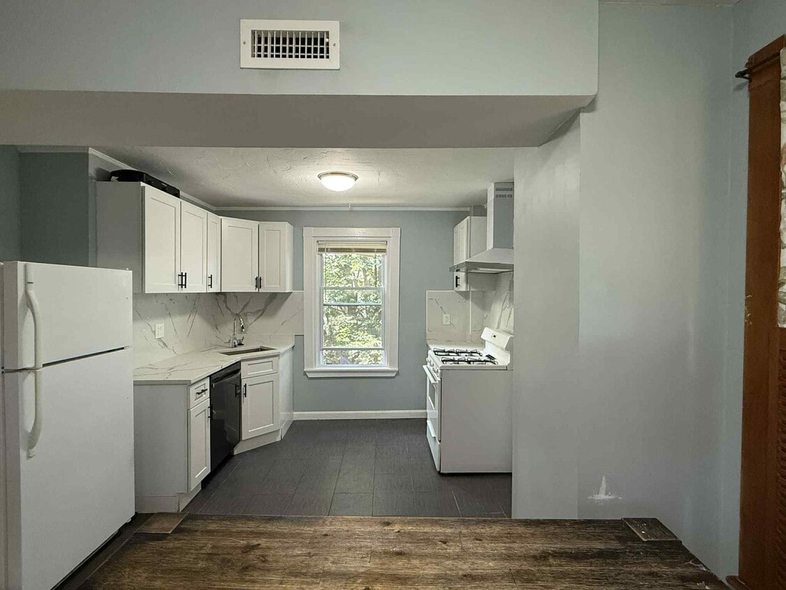 Foto principal - 452 Gallivan Blvd