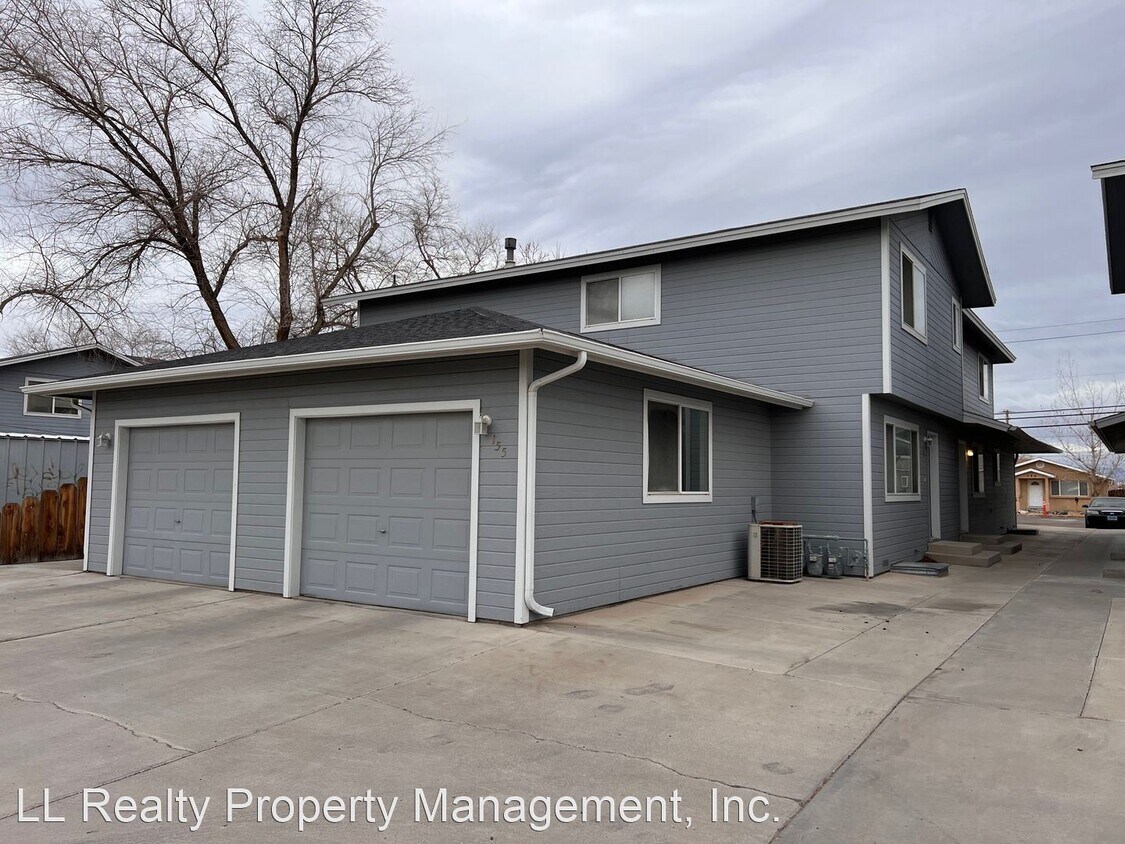 2 br, 1.5 bath House 173 Broadway Street House Rental in Fallon, NV