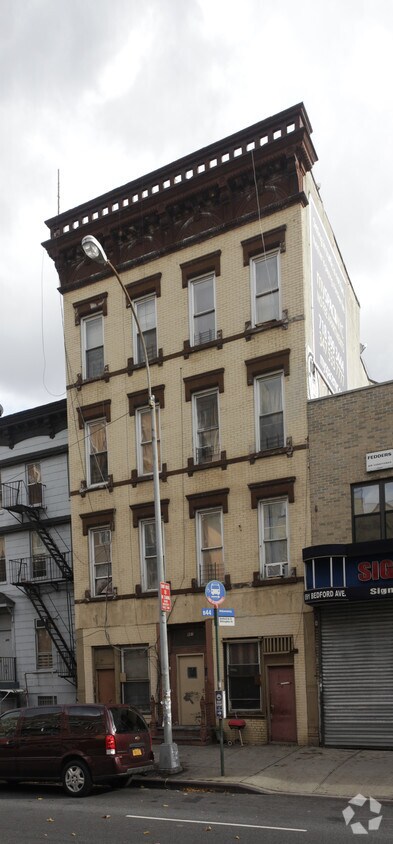 Primary Photo - 887 Bedford Ave