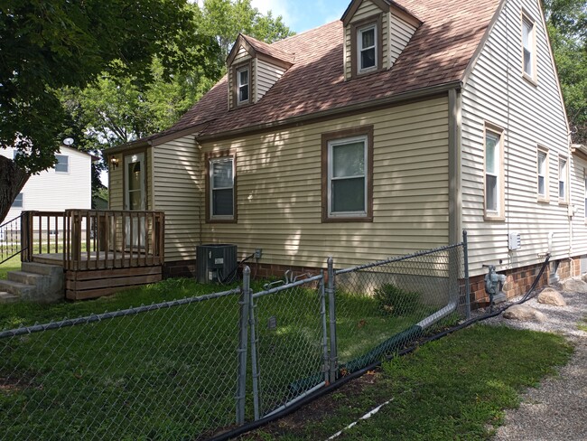 Foto del edificio - 1715 S Coolidge Ave