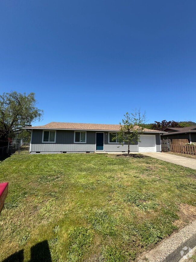 Building Photo - 331 Donald Terrace