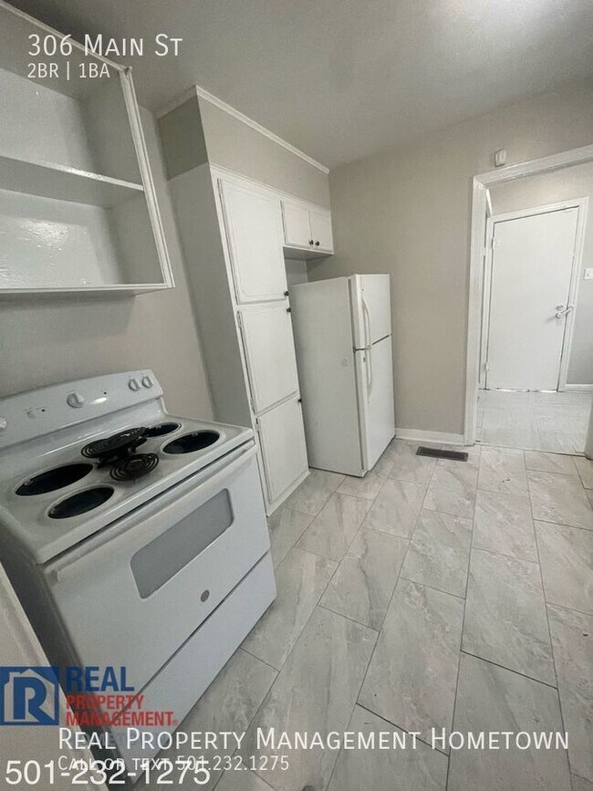 Foto del edificio - SPECIAL!! 1/2 OFF FIRST MONTHS RENT!