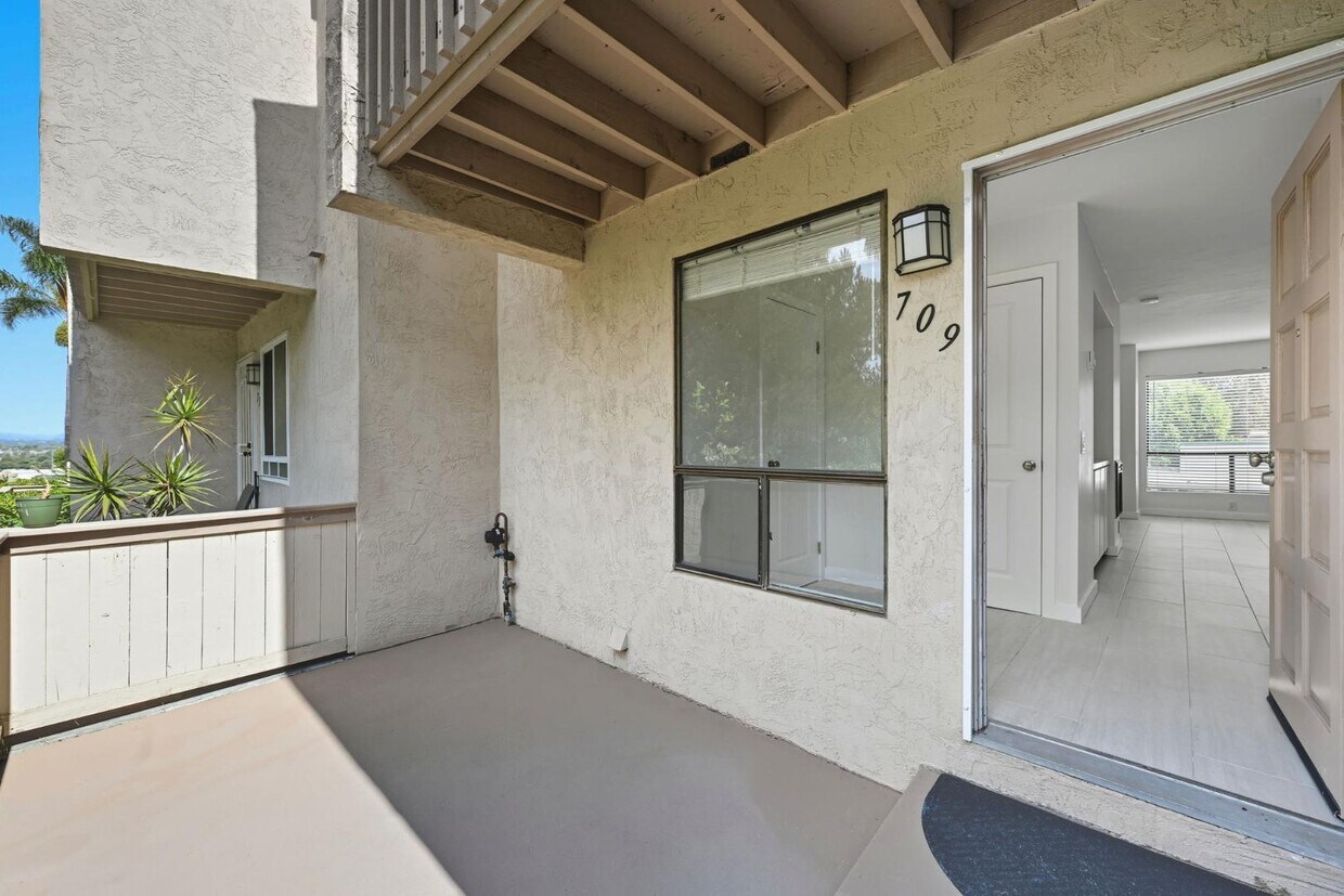 Primary Photo - 709 Copper Dr