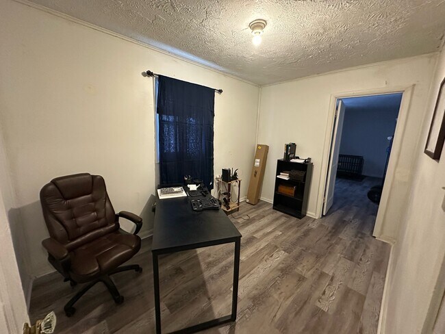 Foto del edificio - 1276 Frederick Blvd