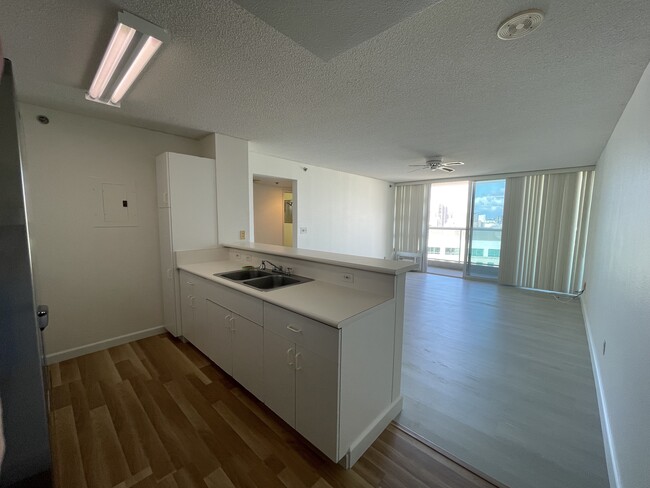 Photo - 1448 Young St Apartment