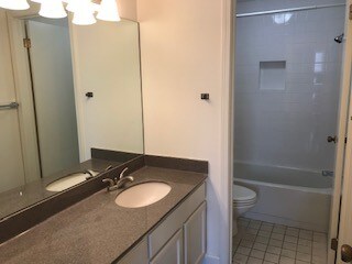 Foto del edificio - 109 N Main St