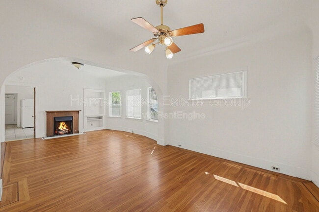 Building Photo - 2417 Eighth Street