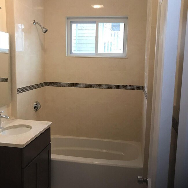 Foto del edificio - HOT Brighton 4 Bed Listing!