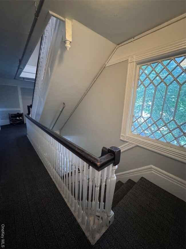 Building Photo - 116 Corlies Ave