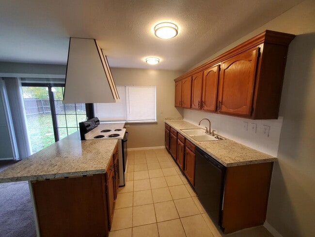 Building Photo - A must see Plano Home!