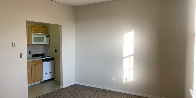 Foto principal - 33-37 W Main St (Courtside Building)