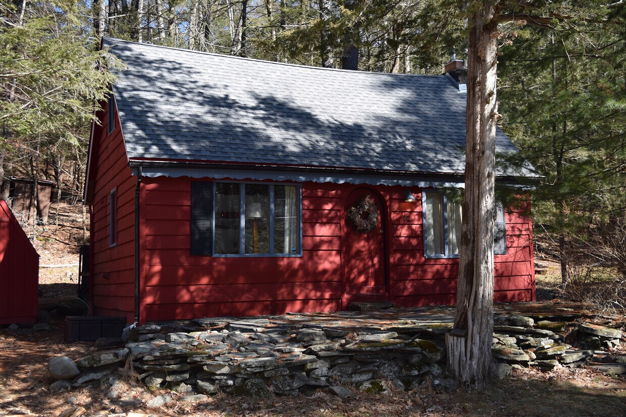 Primary Photo - 52 Baker Rd