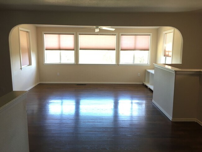 Foto del edificio - 629 Morrell Blvd